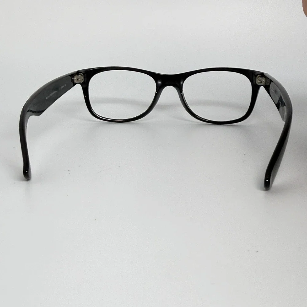 Ray-Ban RB2132 New Wayfarer Sunglasses Black 901 52-18 3N Made in Italy 21514‎